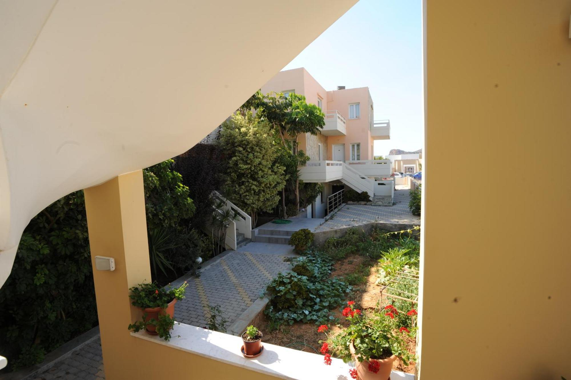 Georgina Apart otel Agia Marina Dış mekan fotoğraf
