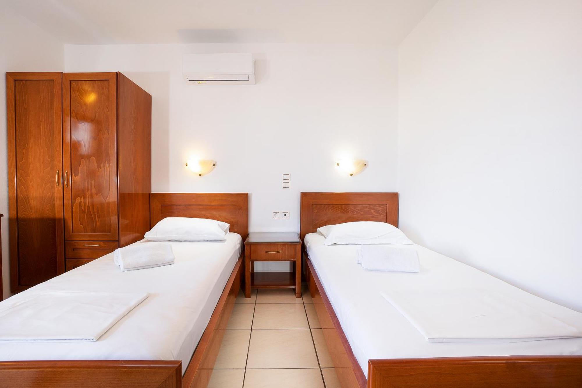 Georgina Apart otel Agia Marina Dış mekan fotoğraf